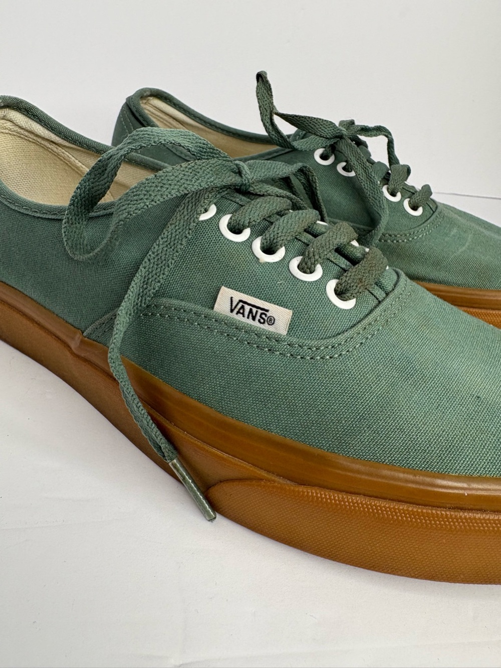 VANS Off The Wall Unisex Green Canvas Sneakers Gum Rubber Sole - M 8.5, W 10